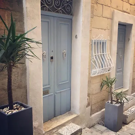 Panzió Casa Holma *